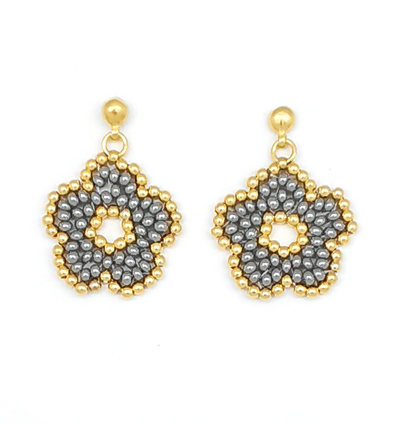 Aretes nomeolvides medianos dorado.