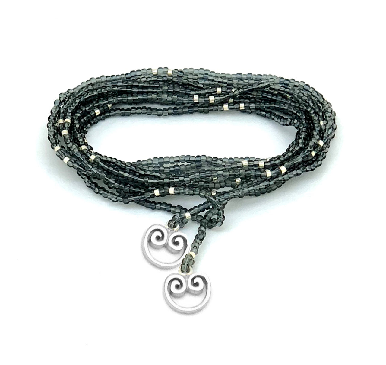 Collar enredable azul humo detalles plata.