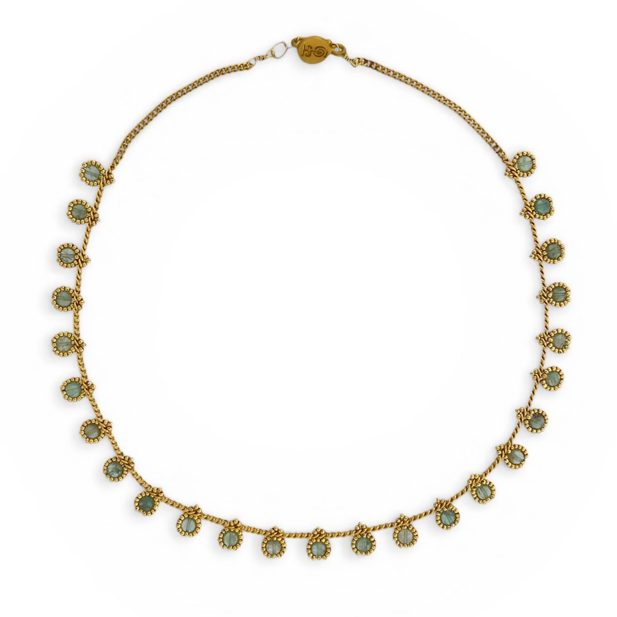Taller de puntada ENVOLVENTE / collar Katari.