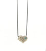 Collar corazón con cadena de plata pavonada.