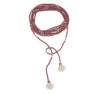 Collar enredable rojo detalles plata.